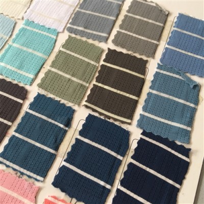 CX(YJ)   H多田魔方格   165CM*170g    1公斤≈35米   88%錦12%氨綸 正面照